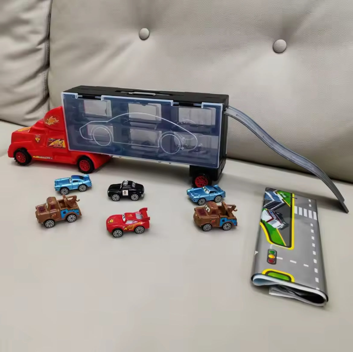 Cars Camion garage mobile et ces 6 véhicules